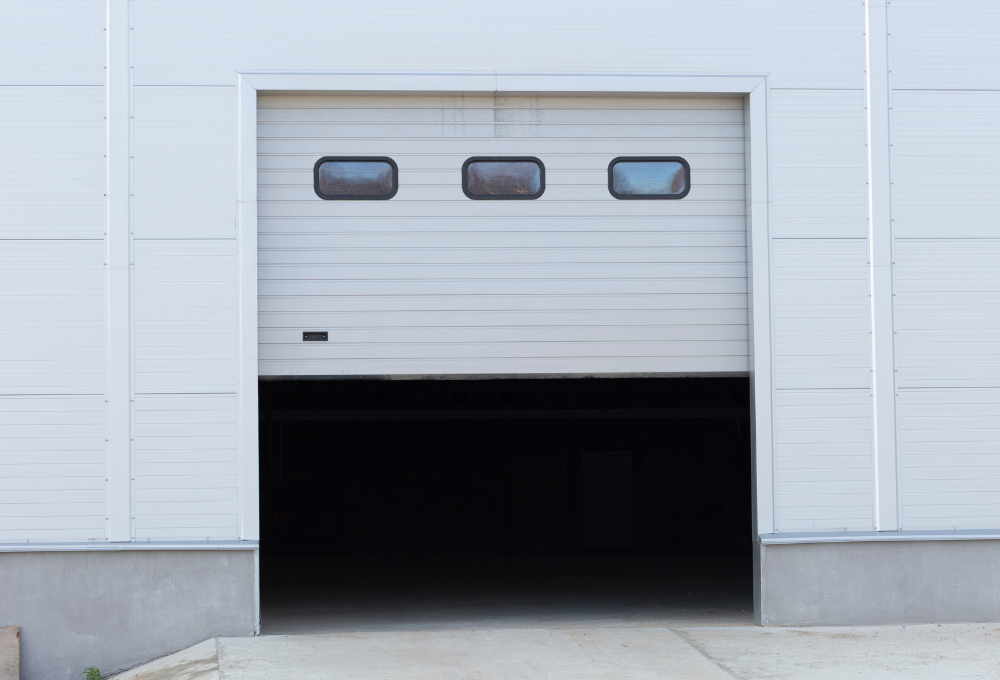 Emergency Garage Door Repair in Califia